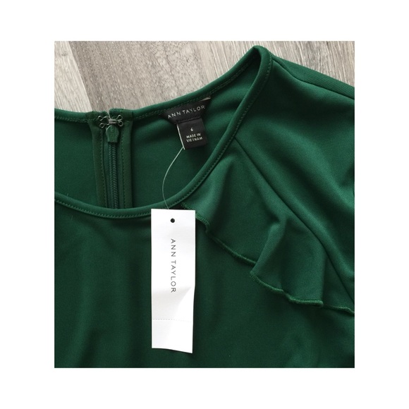 Ann Taylor • Ruffle Detail Dress - Picture 4 of 5